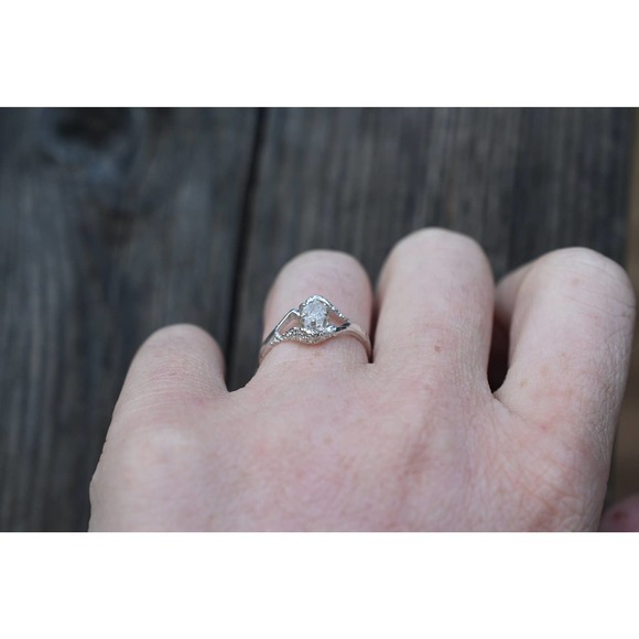Engagement rings, raw diamond ring, raw stone ring, alternative engageme… - Picture 3 of 4
